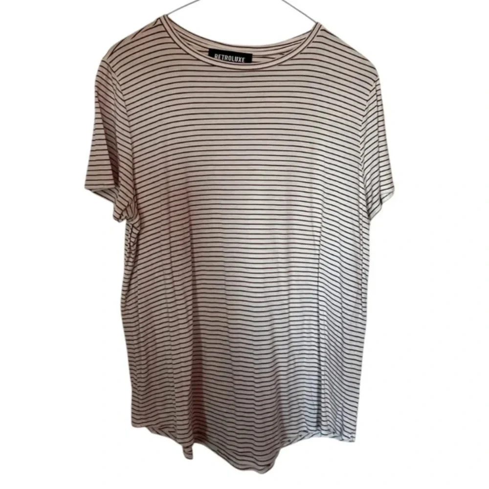 Retroluxe Large Red & White Striped Shirt– Casual & Lightweight|NEW WITHOUT TAGS